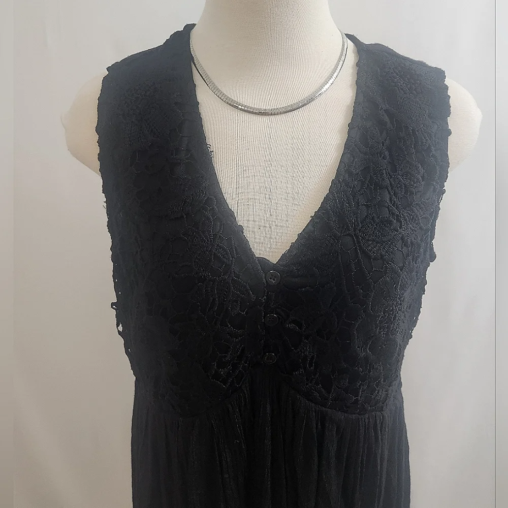 Little Black Dress Size Large - Picture 6 of 15